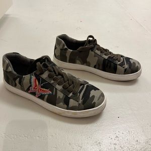 JOHNNY WAS Embroidered Butterfly, Camo Sneakers Shoes Size 8